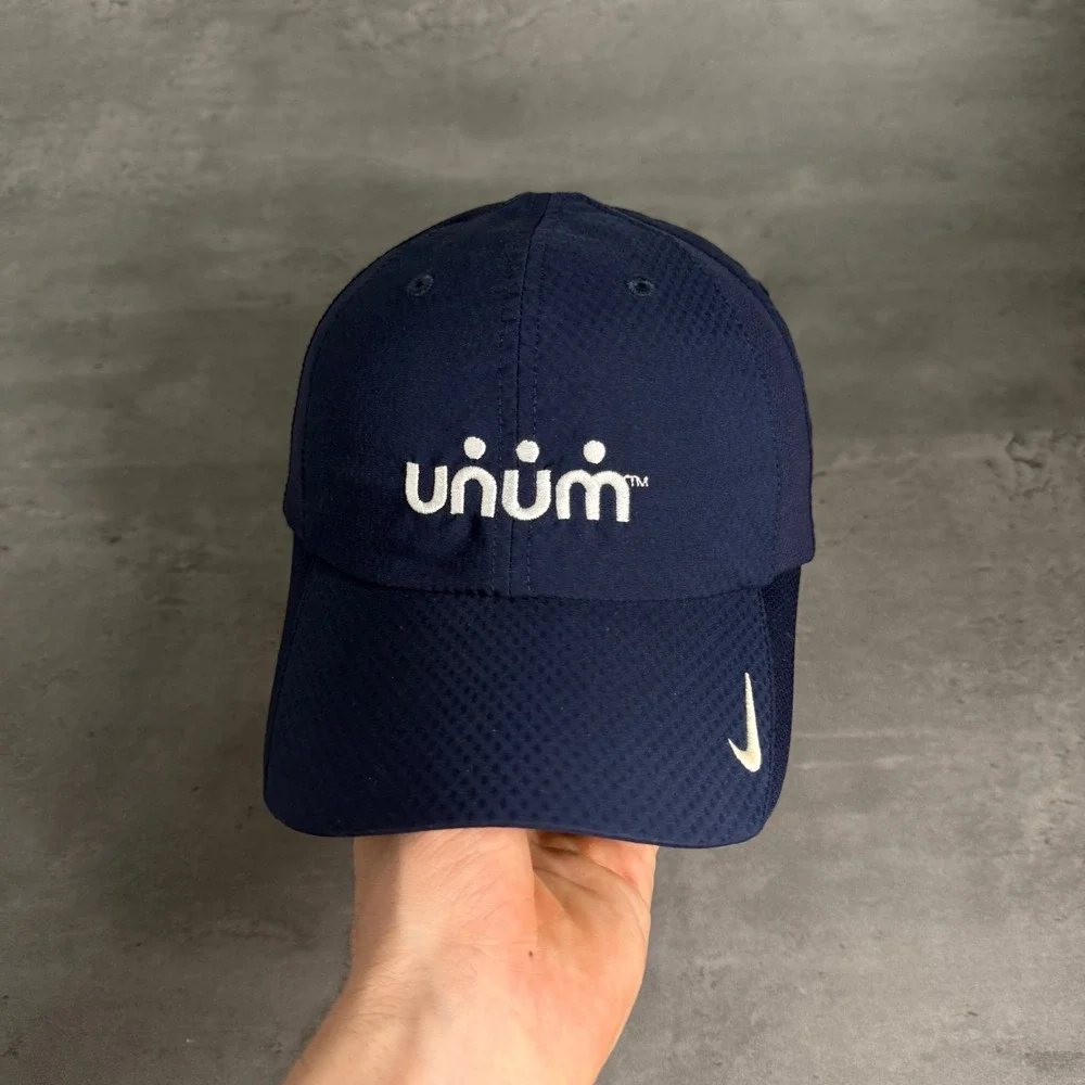Nike missing top